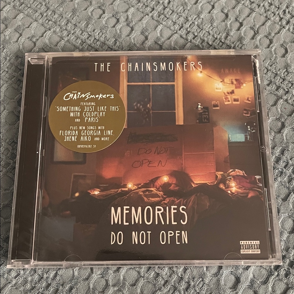 The Chainsmokers CD